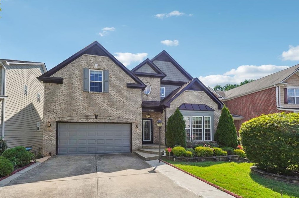 6204 Mimosa Cir, Tucker GA 30084-1945 exterior