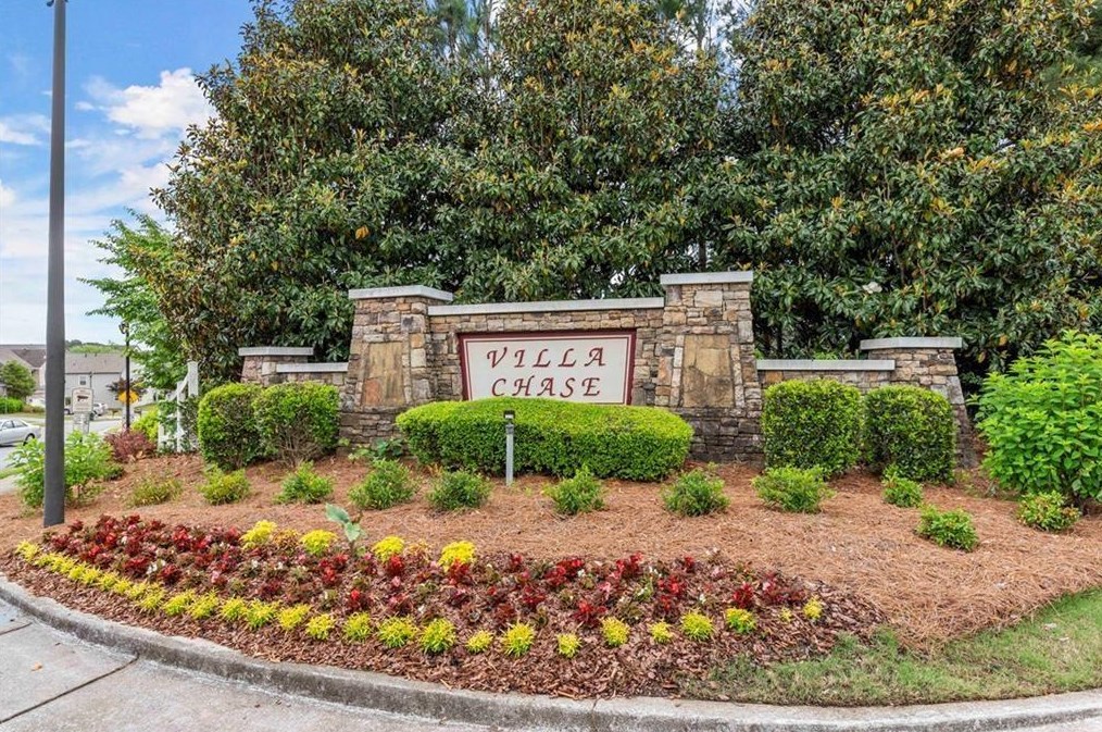 6204 Mimosa Cir, Tucker GA 30084-1945 exterior