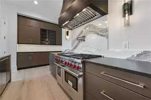 8200 Main Street S, Woodstock, GA 30188 - Photo 20