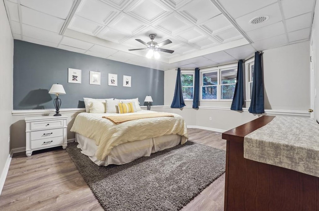 500 Fountain Oaks Way, Atlanta GA  30342-2576 exterior