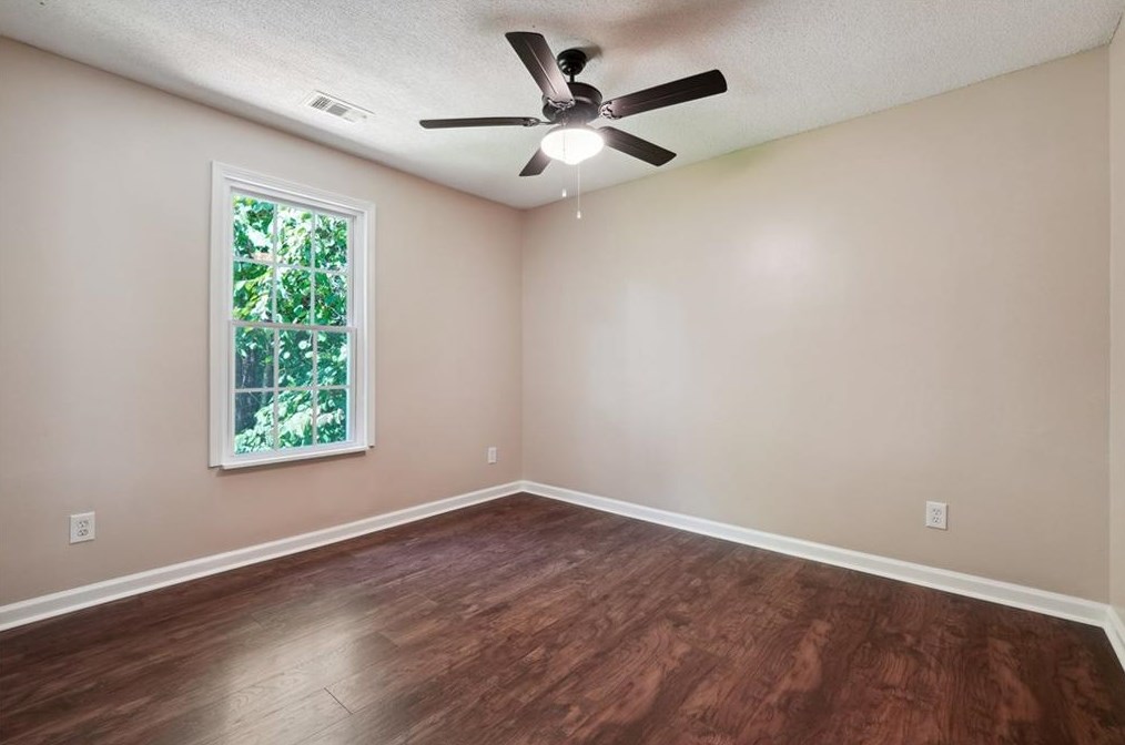 6223 Marbut Farms Ln, Lithonia GA 30058-8977 exterior