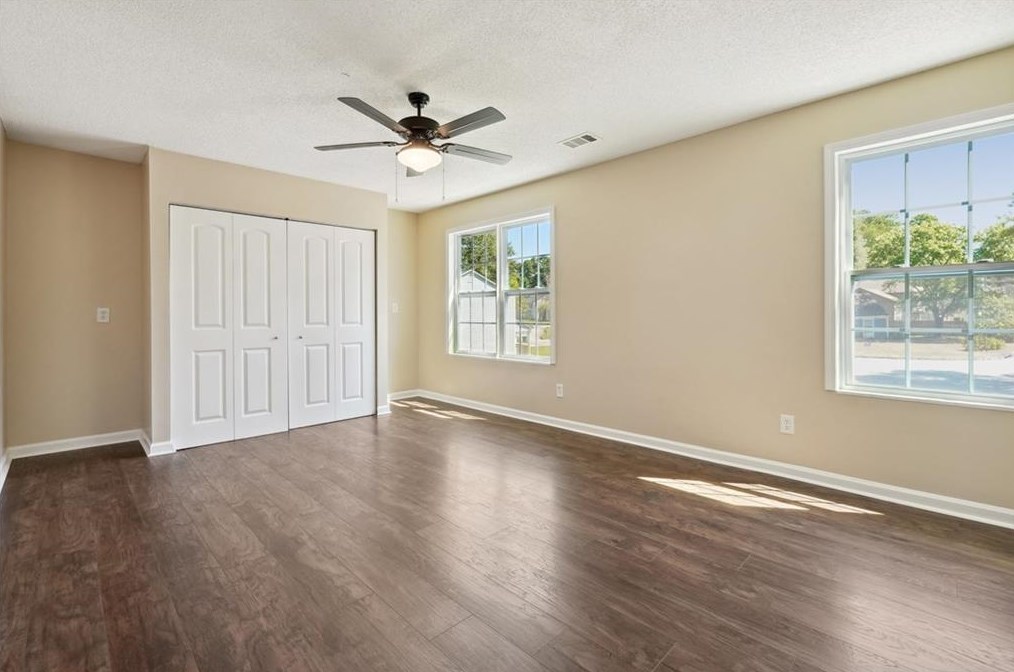 6223 Marbut Farms Ln, Lithonia GA 30058-8977 exterior