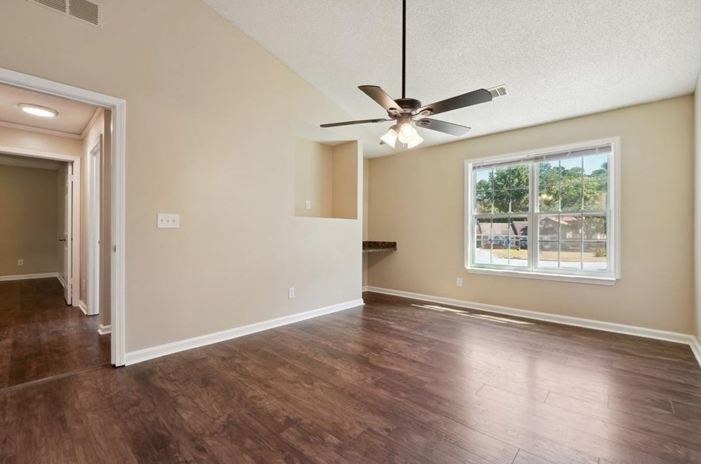 6223 Marbut Farms Ln, Lithonia GA 30058-8977 exterior