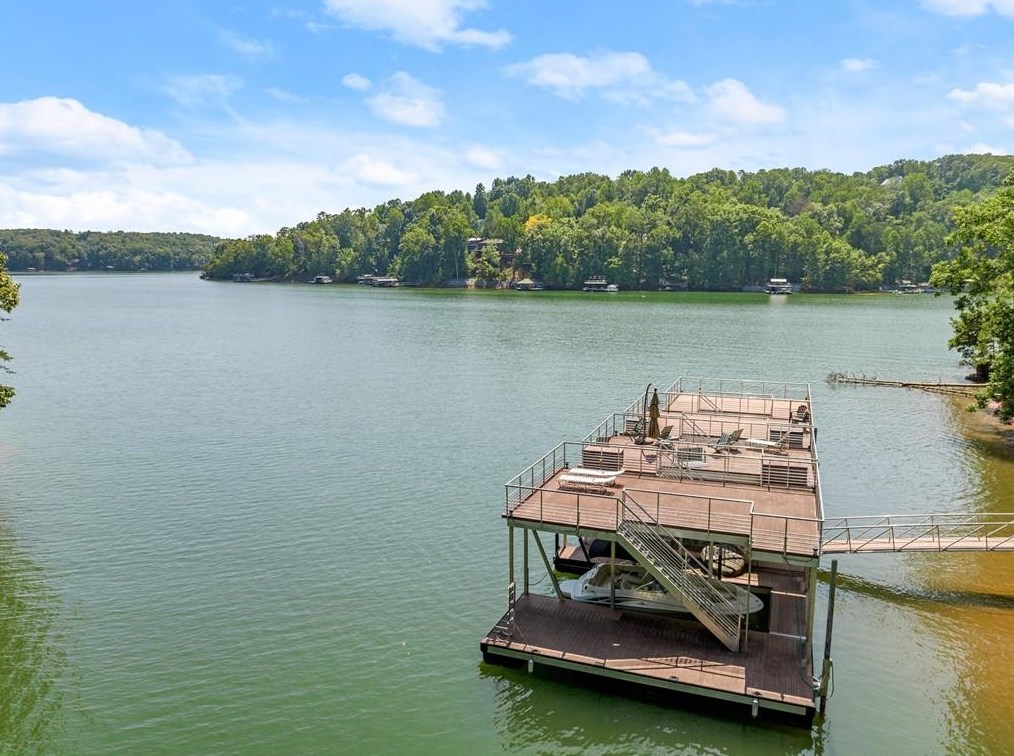 5744 Cool Springs Rd, Gainesville, GA 30506-3406