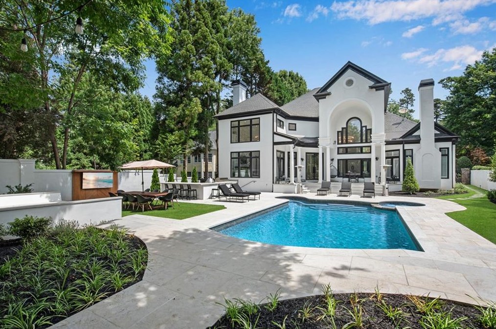 3962 Wieuca Rd, Atlanta GA  30342-3850 exterior