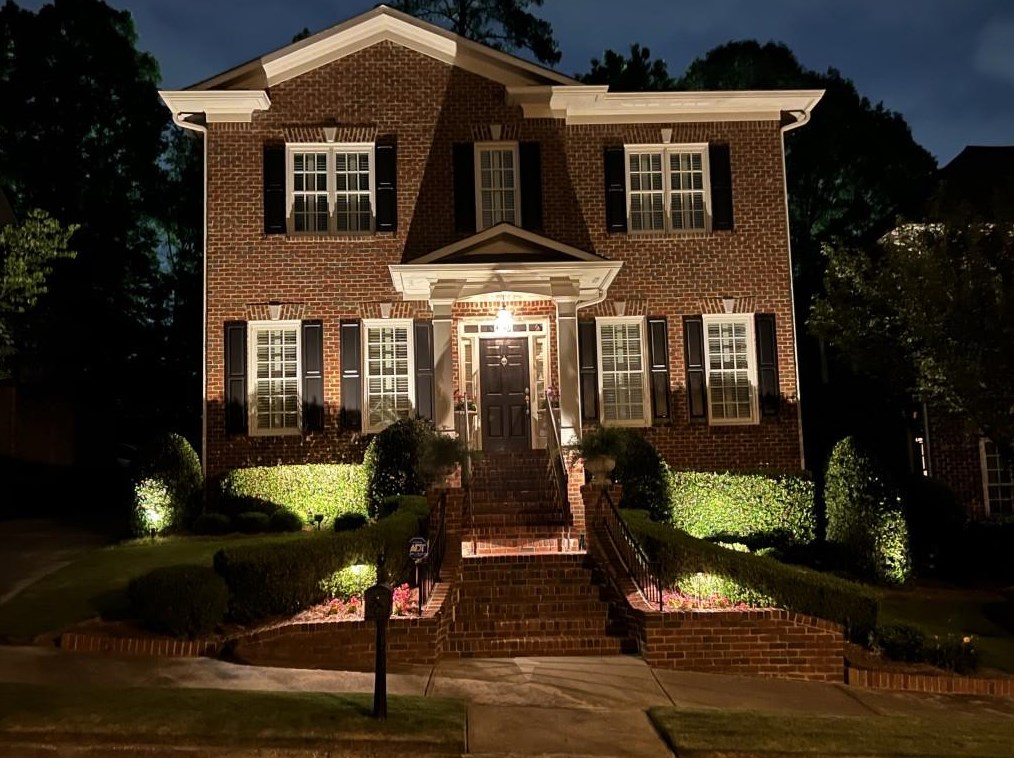 962 Manor Parc Dr, Decatur GA  30033-4064 exterior