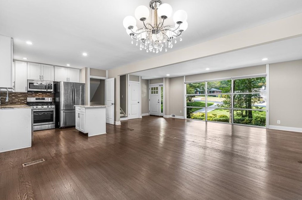 629 Willivee Dr, Decatur GA  30033-5408 exterior