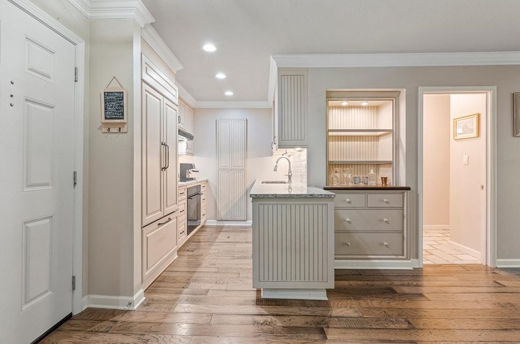 4109 Pine Heights Dr, Atlanta GA  30324-2847 exterior