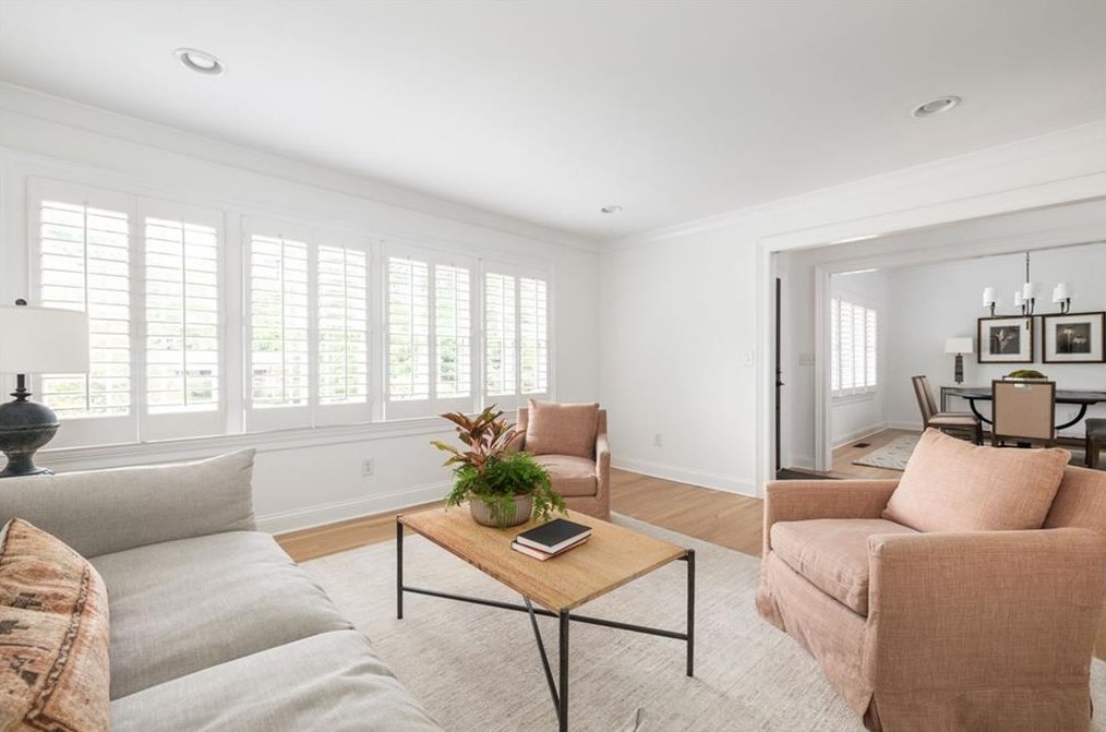 1664 Colebrook Cir, Decatur GA  30033-1425 exterior