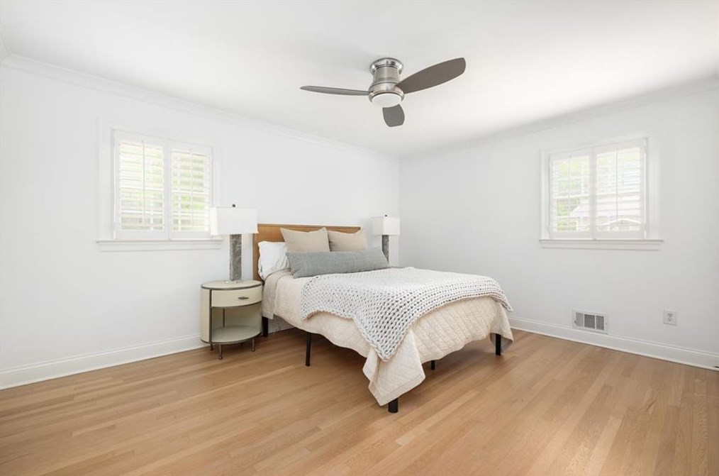 1664 Colebrook Cir, Decatur GA  30033-1425 exterior