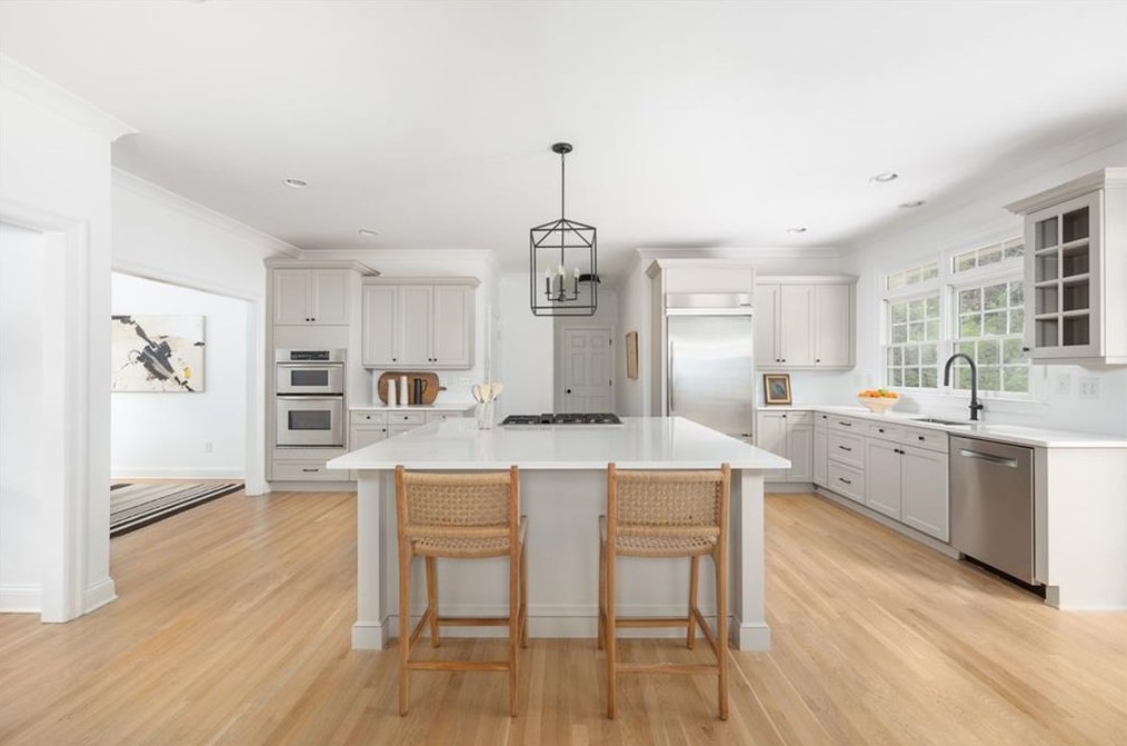 1664 Colebrook Cir, Decatur GA  30033-1425 exterior