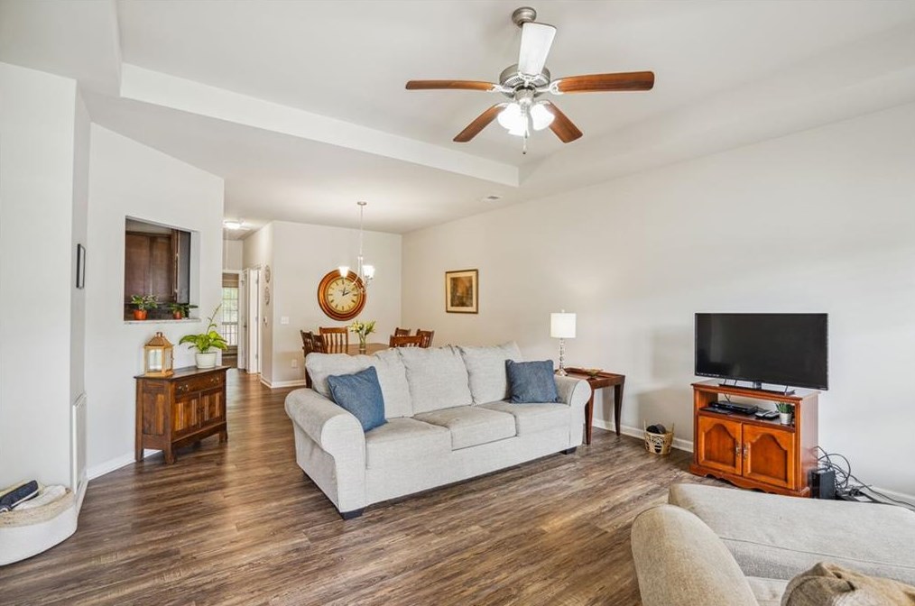 240 Rosenwald Ln, Hampton, GA 30228