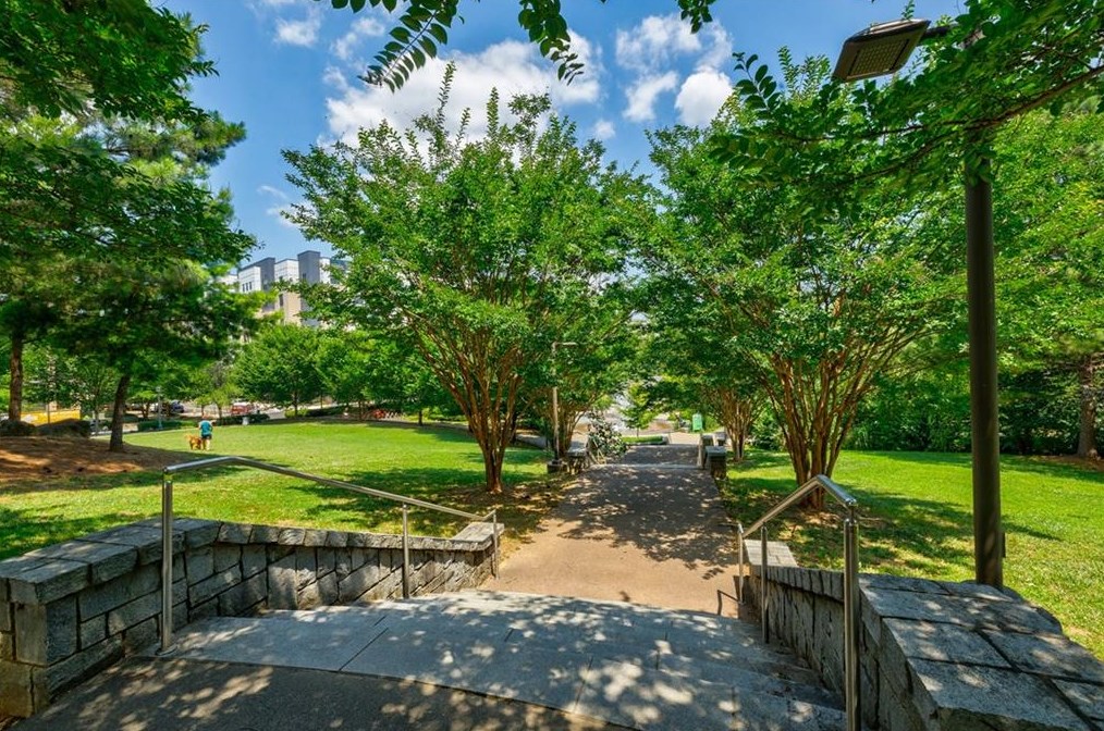 563 Angier Ave, Atlanta GA  30308-2807 exterior