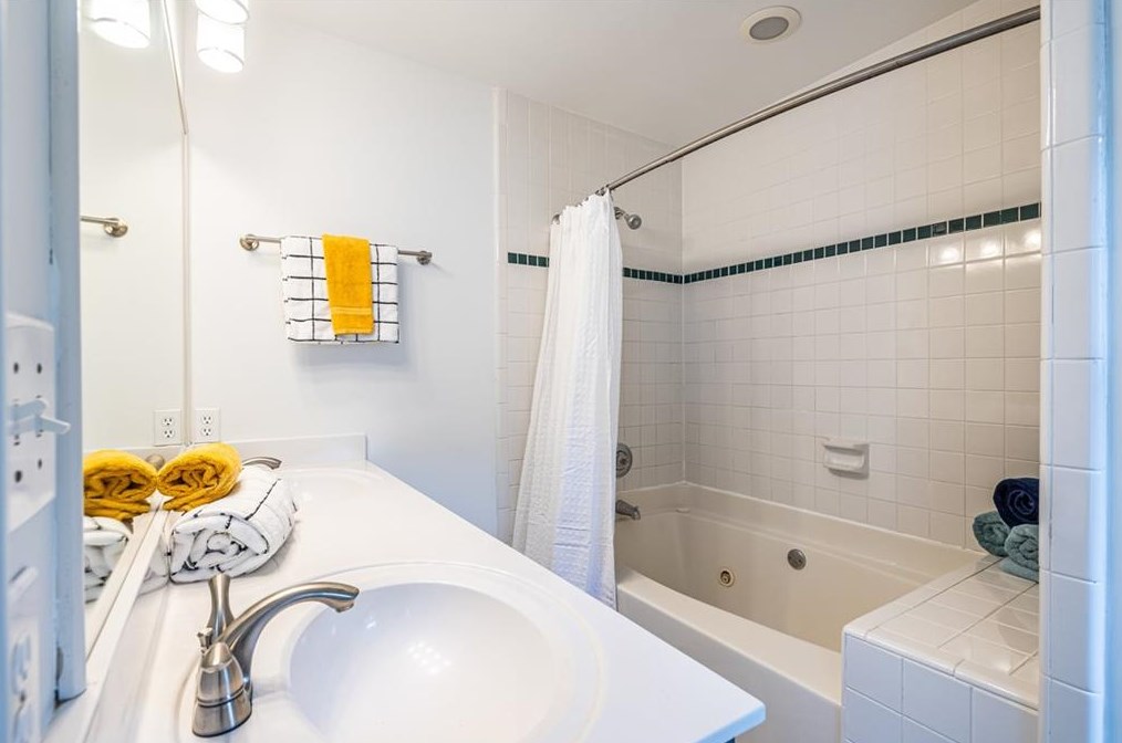 500 Drexel Ave, Decatur GA  30030-2844 exterior