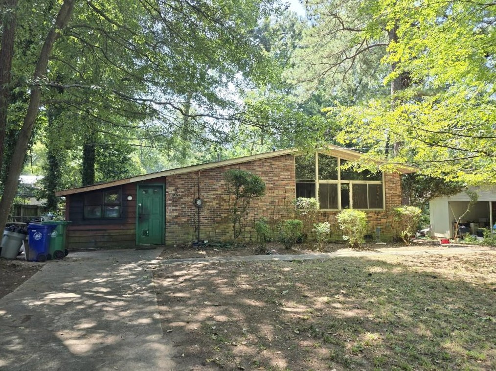 3121 Hollywood Dr, Decatur GA  30033-5104 exterior