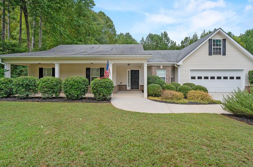 813 Evergreen Dr, Monroe, GA 30655