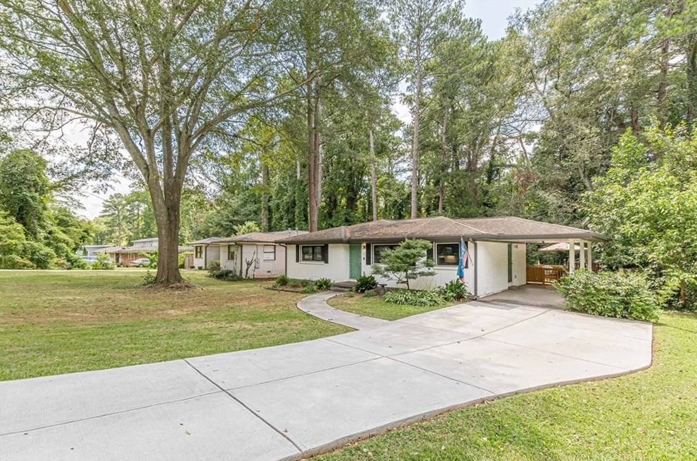 3191 Pinehill Dr, Decatur, GA 30032