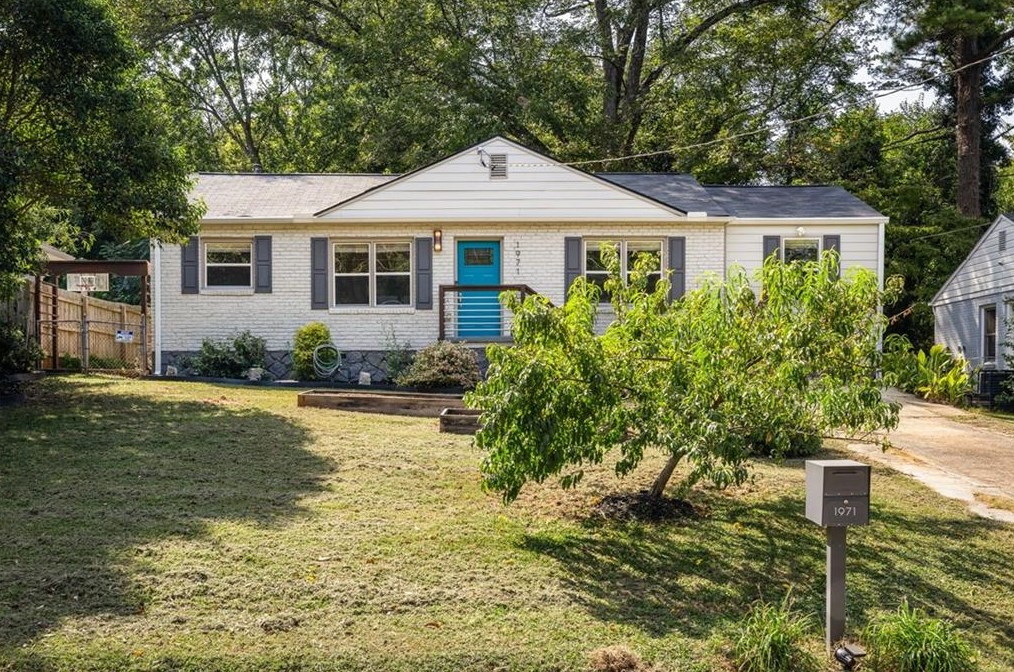 1971 Meadow Ln, Decatur, GA 30032