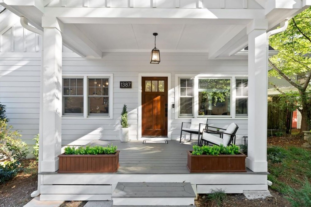1387 Woodland Hills Dr, Atlanta, GA 30324-4630