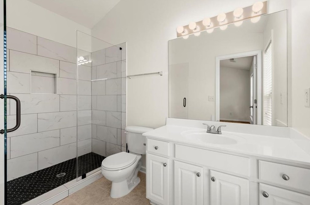 1304 Thornborough Dr, Alpharetta GA 30004-0522 exterior