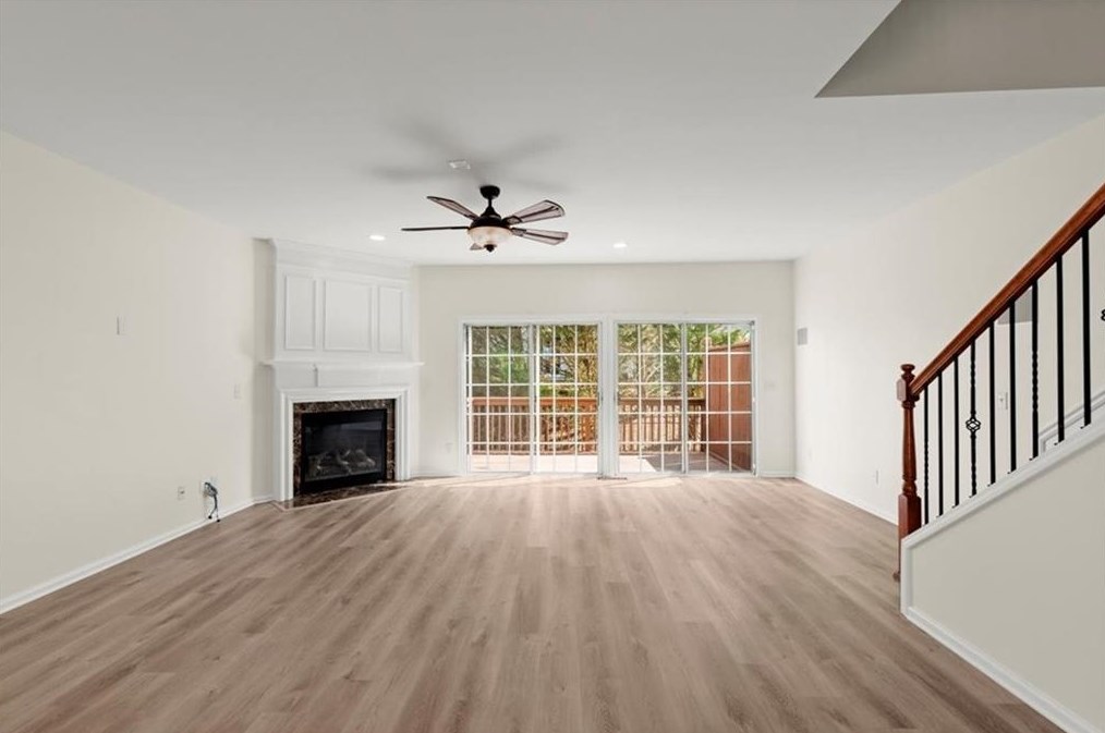 1304 Thornborough Dr, Alpharetta GA 30004-0522 exterior