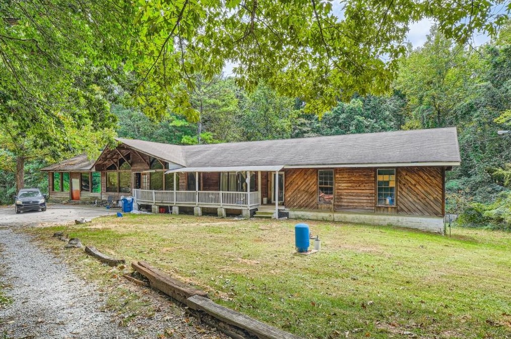 2210 Sheriff Rd, Atlanta, GA 30349