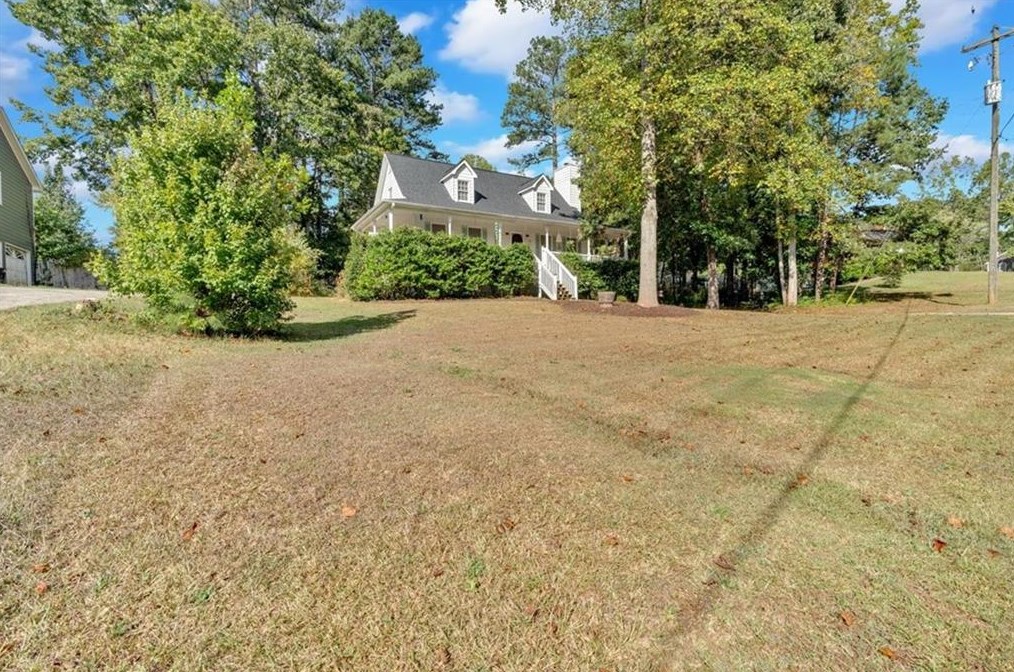 911 Maplelake Dr, Acworth, GA 30101-4765