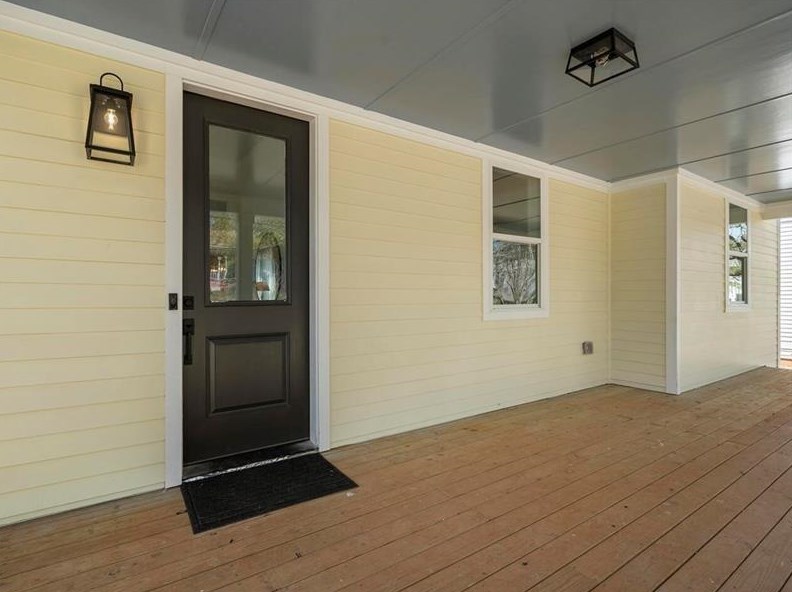 1909 Browns Mill Rd, Atlanta GA  30315-6655 exterior