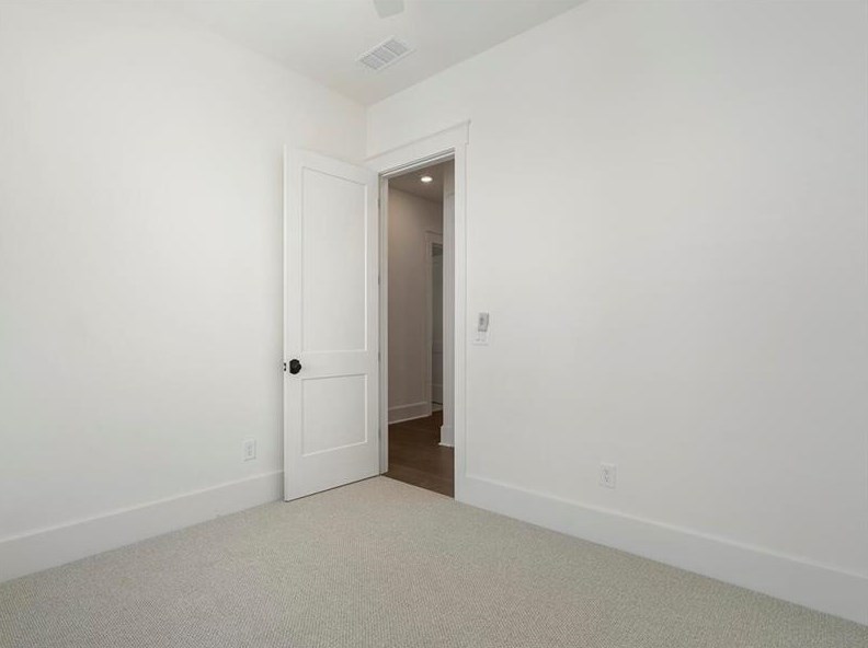 1909 Browns Mill Rd, Atlanta GA  30315-6655 exterior