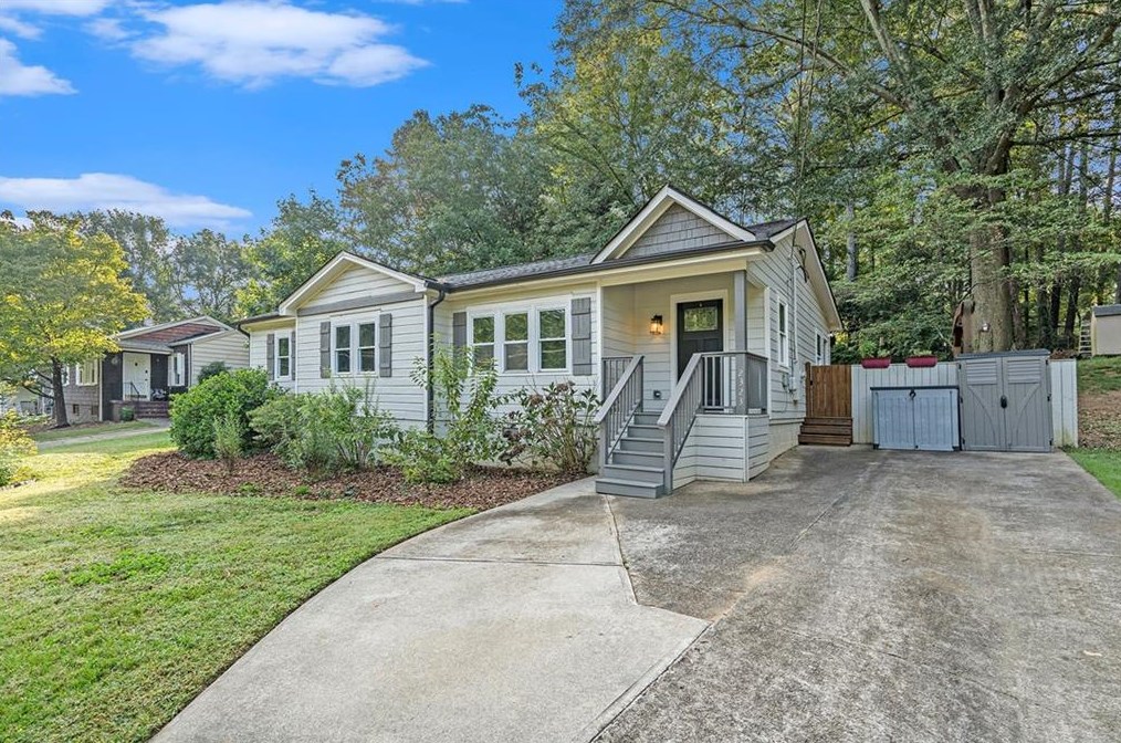 2323 Ava Pl, Decatur, GA 30033