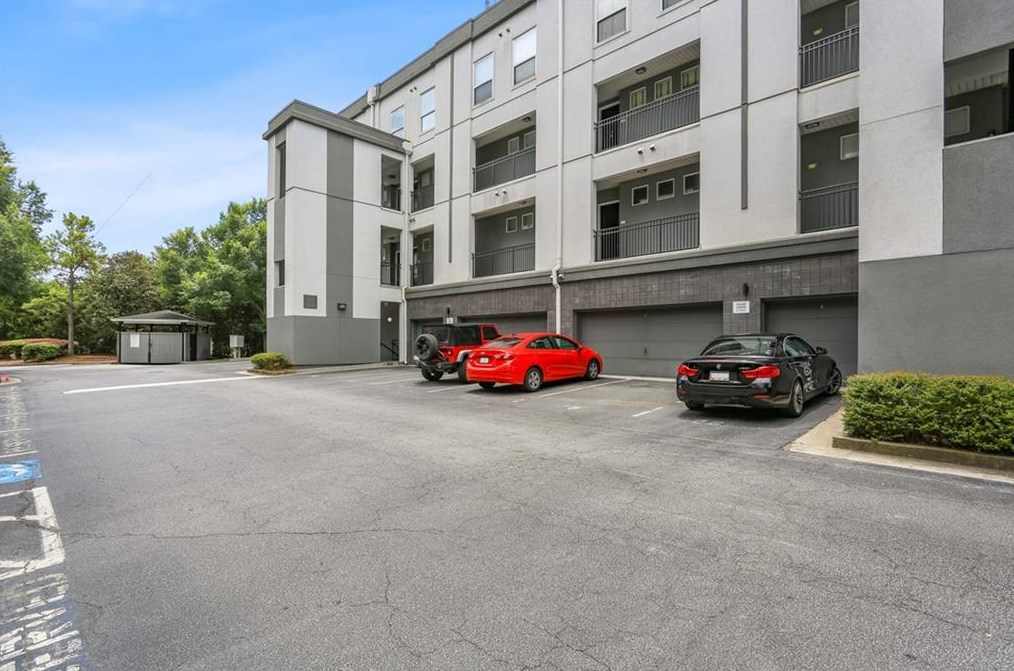 747 Ralph Mcgill Blvd, Atlanta GA  30312-1121 exterior