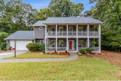 6654 Lake Run Drive, Flowery Branch, GA 30542 - Photo 1