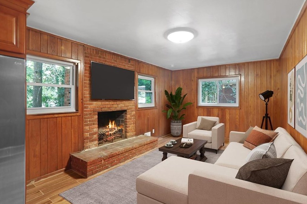 1749 Holly Ln, Atlanta GA  30329-3518 exterior