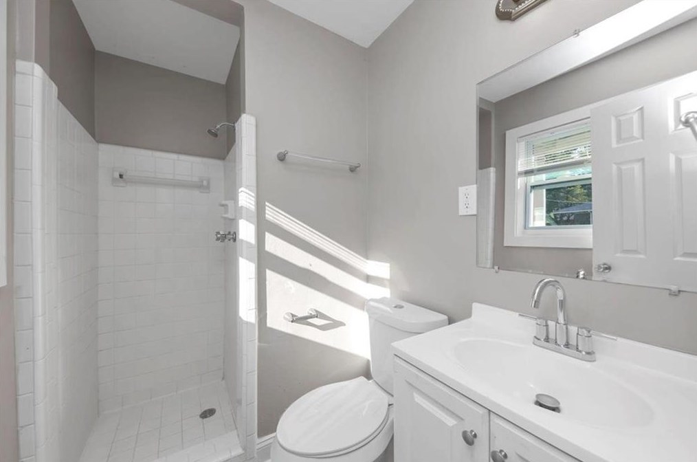 2148 Grn Forrest Dr, Decatur GA 30032-5903 exterior