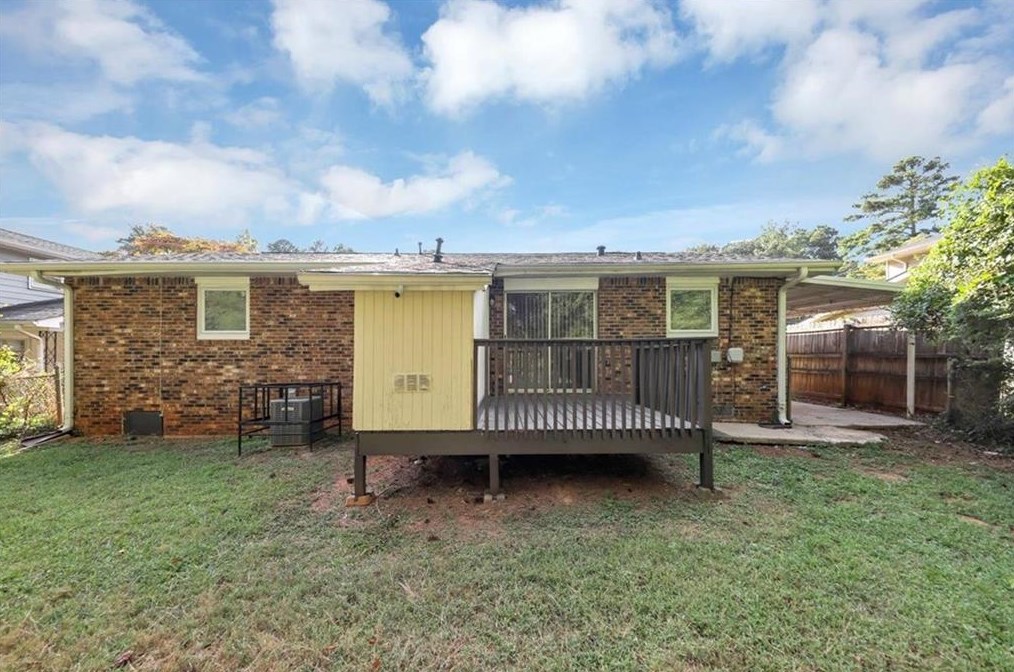 2148 Grn Forrest Dr, Decatur GA 30032-5903 exterior