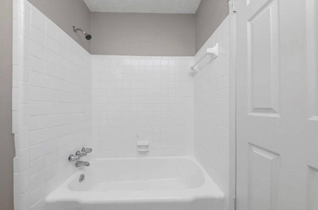 2148 Grn Forrest Dr, Decatur GA 30032-5903 exterior