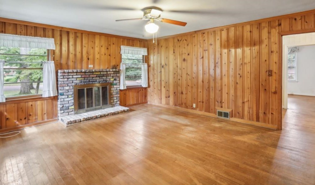 2321 Clairmont Rd, Atlanta, GA 30329-3327