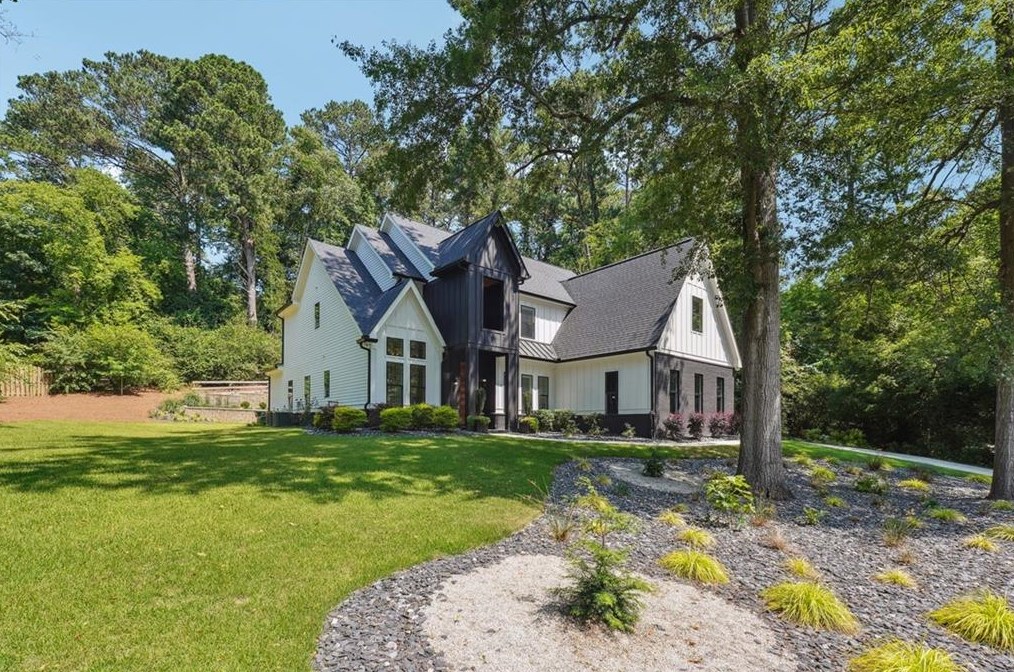 2820 Shady Valley Dr Ne, Atlanta, GA 30324