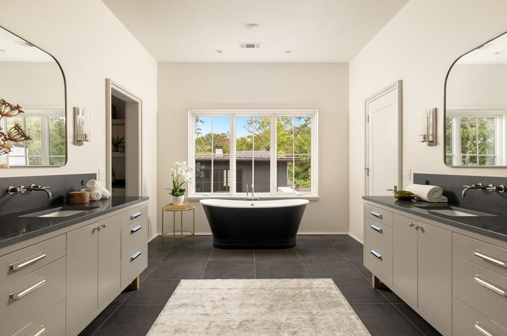 95 Montgomery Fry Dr, Atlanta GA 30309-2718 exterior