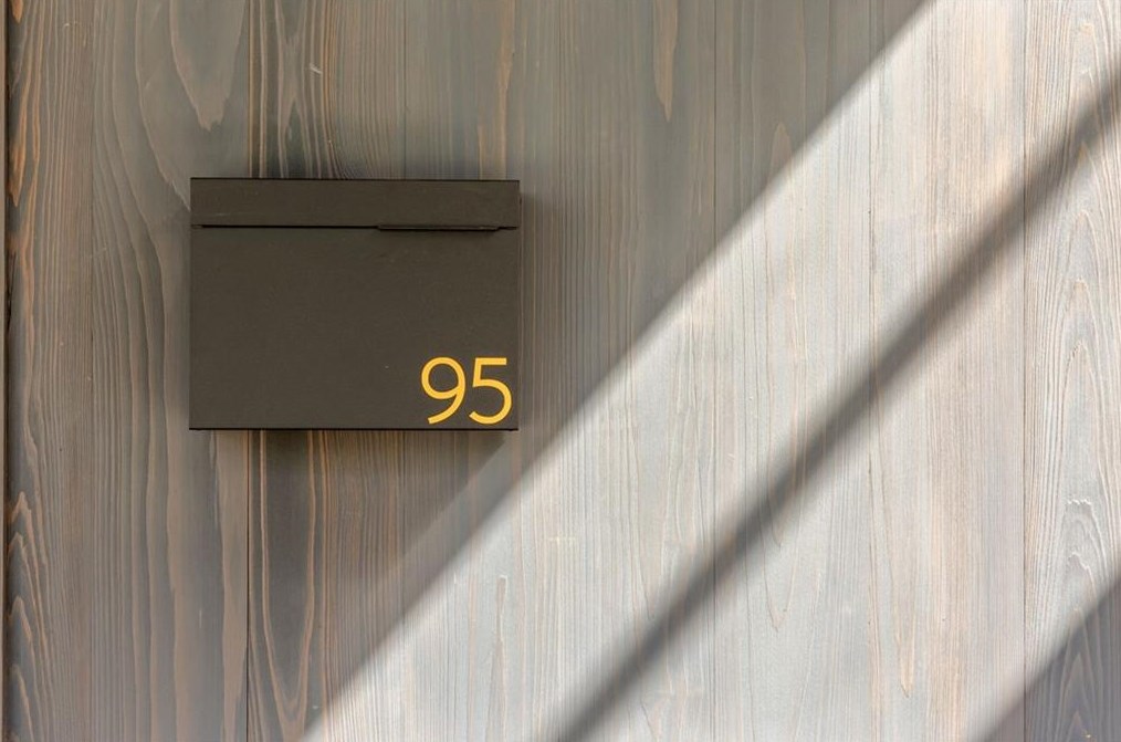 95 Montgomery Fry Dr, Atlanta GA 30309-2718 exterior