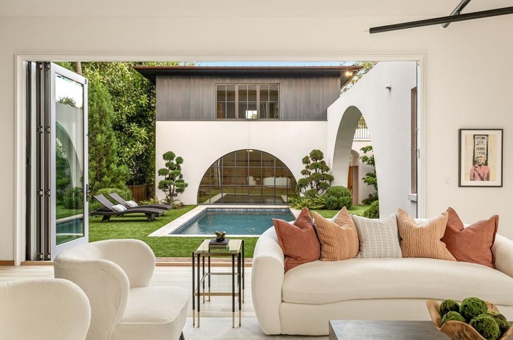 95 Montgomery Fry Dr, Atlanta GA 30309-2718 exterior