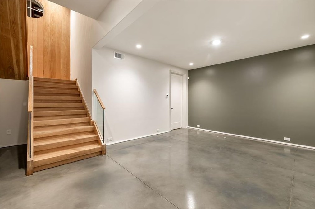 95 Montgomery Fry Dr, Atlanta GA 30309-2718 exterior