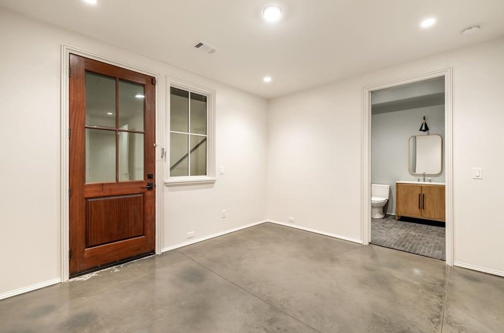 95 Montgomery Fry Dr, Atlanta GA 30309-2718 exterior