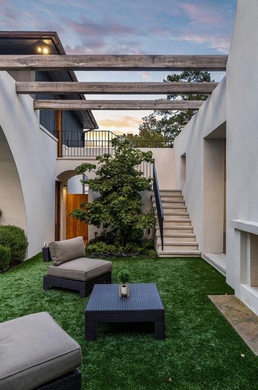 95 Montgomery Fry Dr, Atlanta GA 30309-2718 exterior