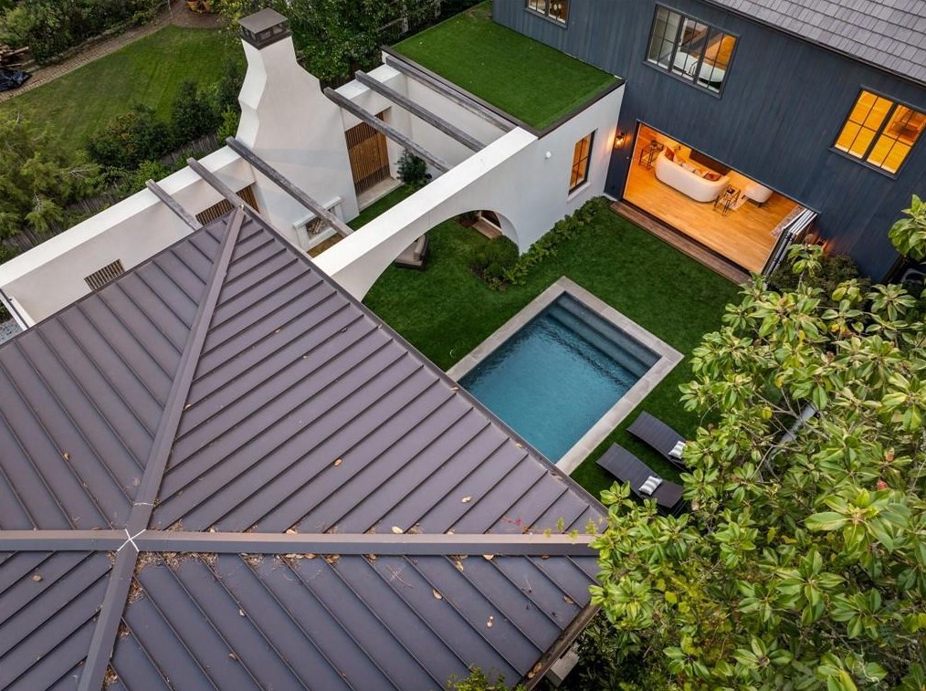 95 Montgomery Fry Dr, Atlanta GA 30309-2718 exterior