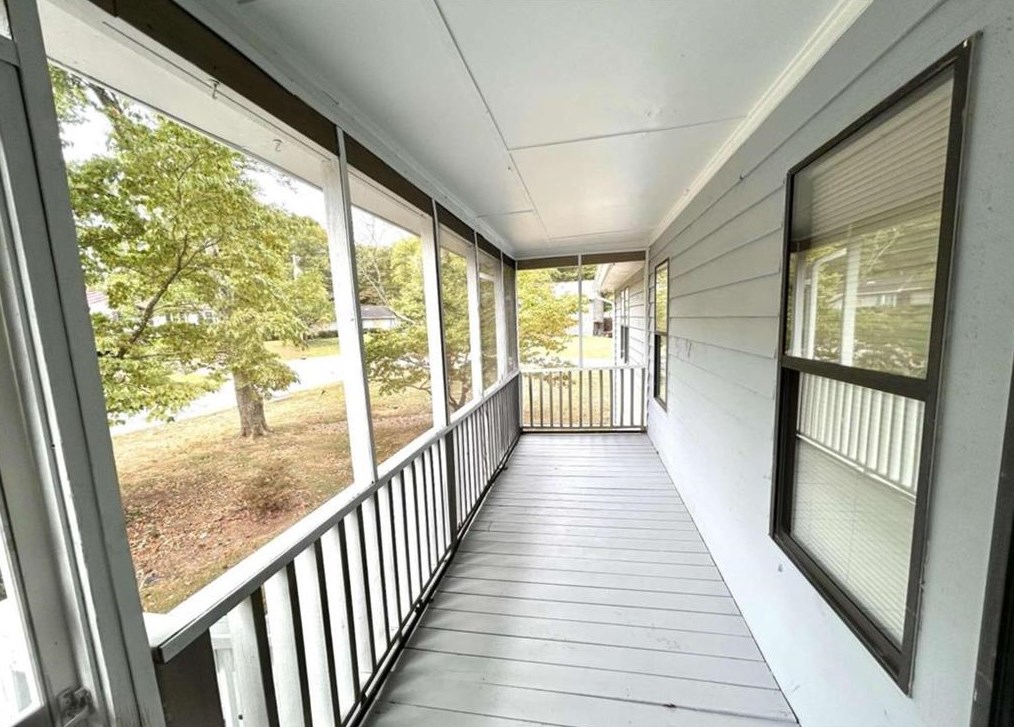 4019 Maxanne Dr, Kennesaw, GA 30144-2148