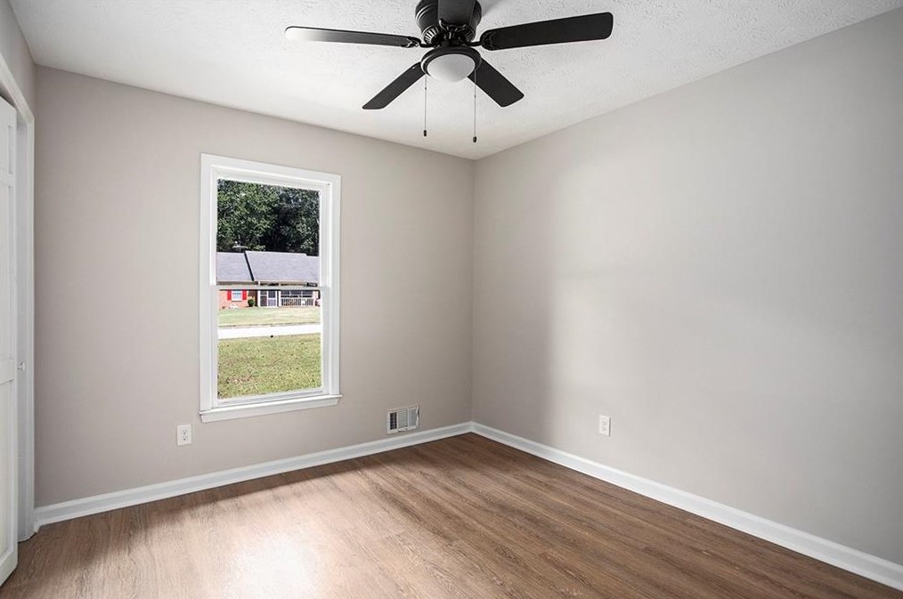 291 Bridgewood Dr, Conyers GA  30094-4205 exterior