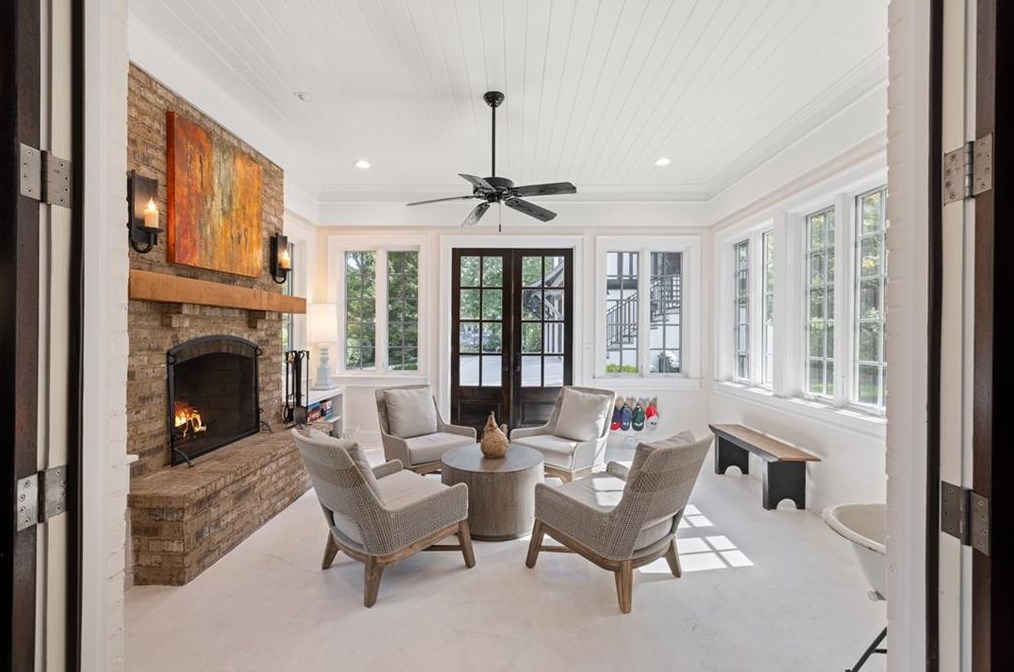 607 Paces Ferry Rd, Atlanta GA 30305-2714 exterior