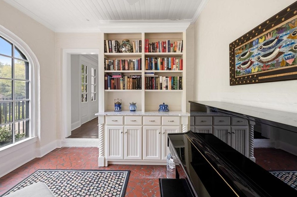 607 Paces Ferry Rd, Atlanta GA 30305-2714 exterior