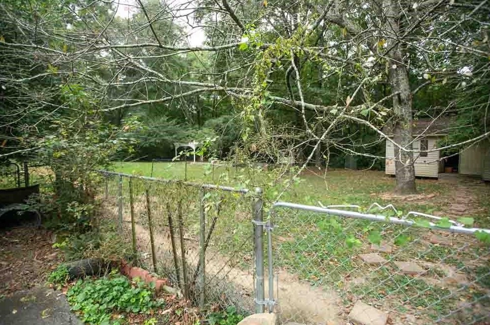 283 3 Oaks Dr Se, Calhoun, GA 30701